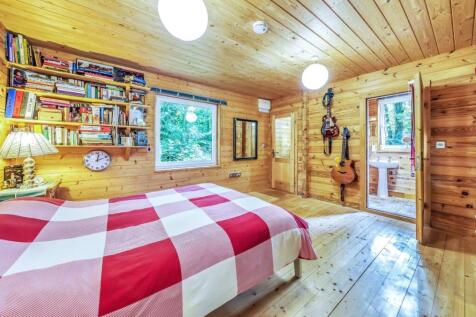 Log Cabin Bedroom