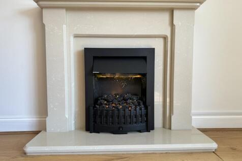 7 - Fireplace.jpg
