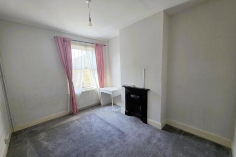 Small Bedroom.jpg