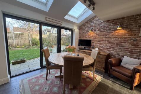 5 - Bi-Fold doors.jpg