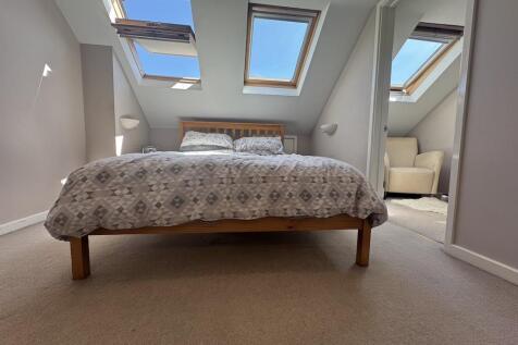 9 - Velux windows into Dressing Room.jpg