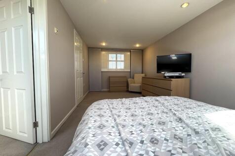 10 - Bedroom 1 to front.jpg