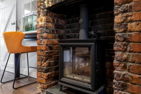 Log burner