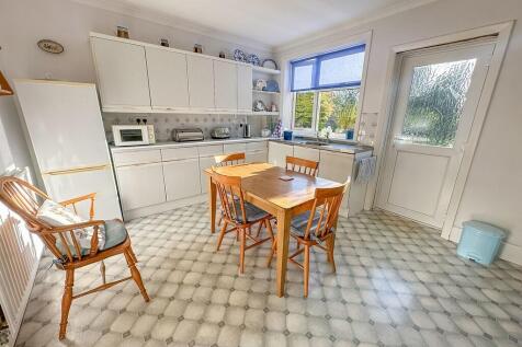 9 Kitchen