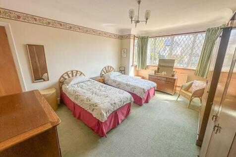 11 Bedroom 1