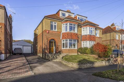 13 Grant Road, Fa...