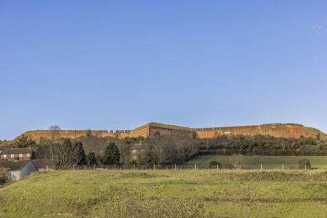 13 Grant Road, Fa...