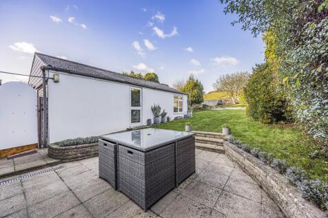 13 Grant Road, Fa...