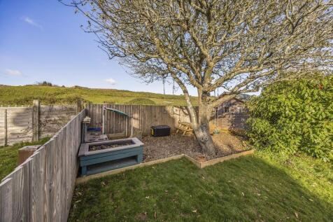 13 Grant Road, Fa...