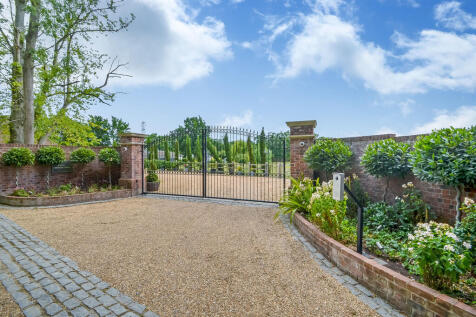 GATE ENTRANCE DSC...