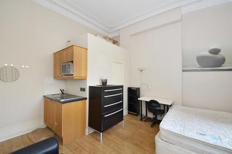 Studio Room