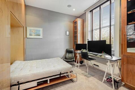 Bedroom/Study