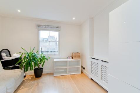 Smaller Bedroom/Stud