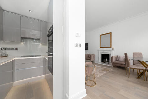 Reception/Kitchen