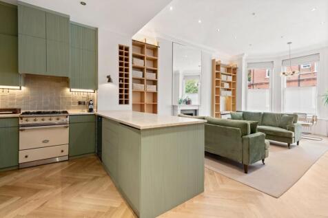 Kitchen/Reception