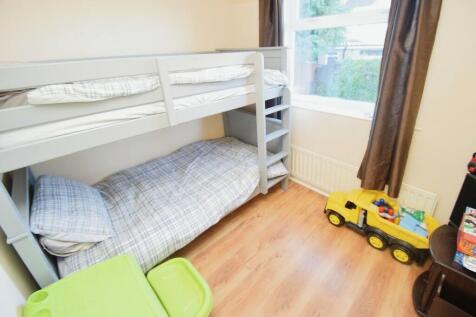 4380fb91-Bedroom
