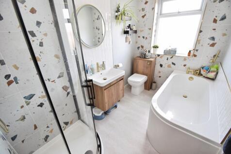0231b9f4-Bathroom