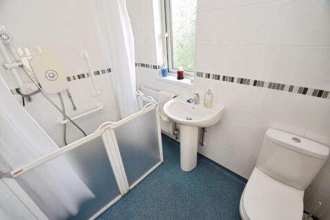 2416e877-Bathroom