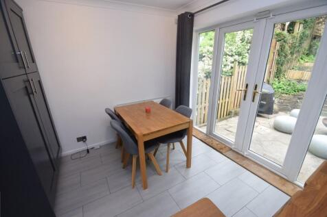 125e312c-dINING