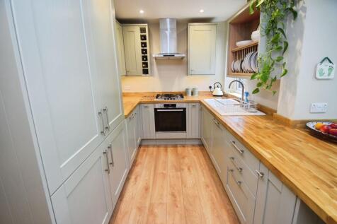 d85bdb93-Kitchen