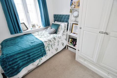 298a459e-Bedroom ...