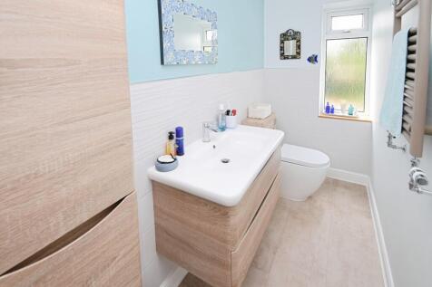 dc30ff21-Bathroom...