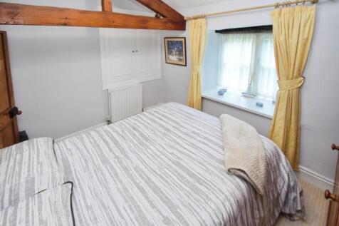 0184a9d8-Bedroom