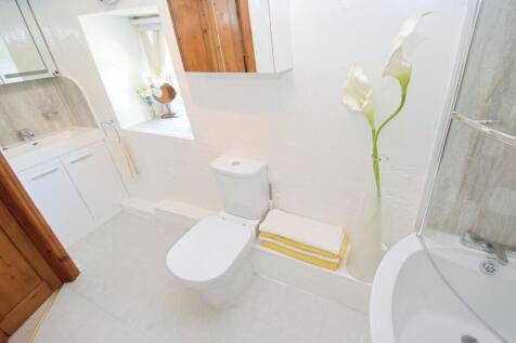 ce7a868c-Bathroom...