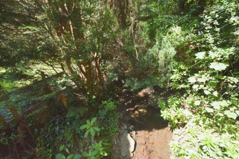 f5d85fd5-Stream