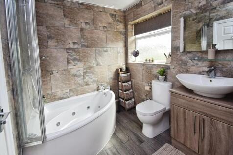 1a7595b0-Bathroom