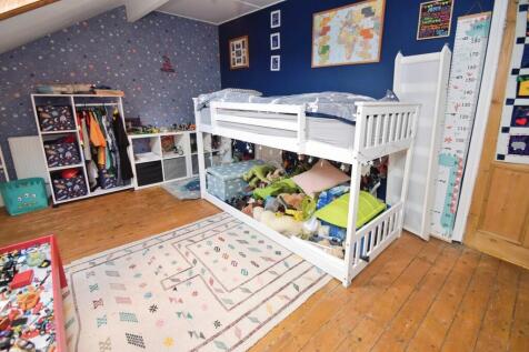17d38e85-Bedroom ...