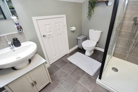 cd1a7b61-Ensuite