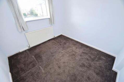 e8f35529-Bedroom