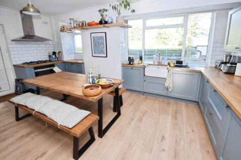 01d868ba-Kitchen