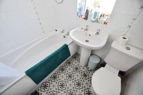 35098535-Bathroom