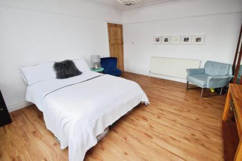 748be223-Bedroom ...