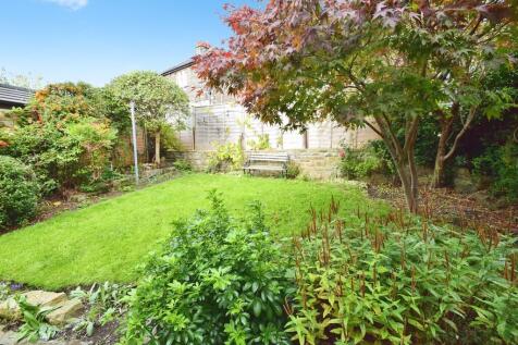 f4d2a7cf-Garden 2...