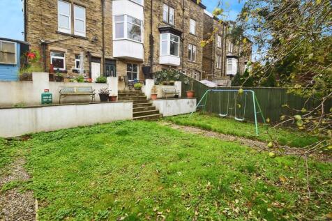 e41f9634-Garden 2...