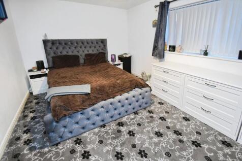 4ead54c0-Bedroom ...