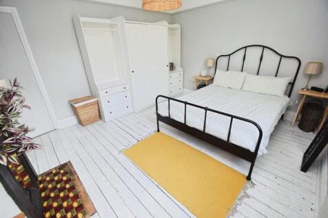 57c8b13c-Bedroom ...