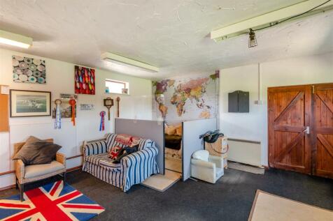 8594141-interior47.jpg