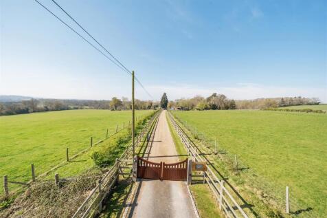 Private gated drive