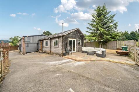 Log cabin/bar/sport room