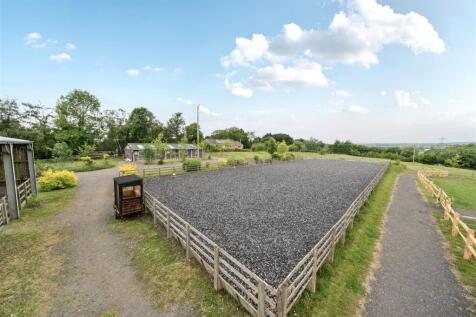 60m x 40m arena