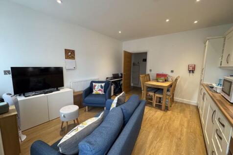 kitchen/dining/living