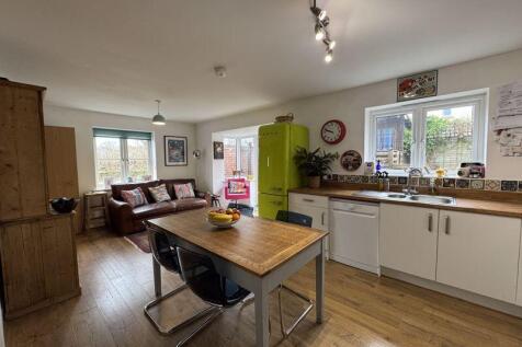 kitchen - dining table