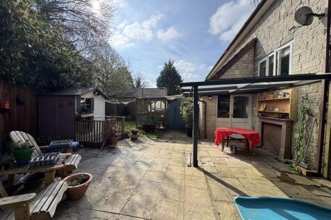Side garden (leased)