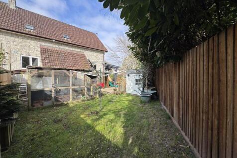 Side garden- leased