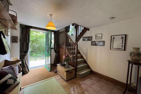 Side Entrance Hall