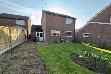 REAR/GARAGE